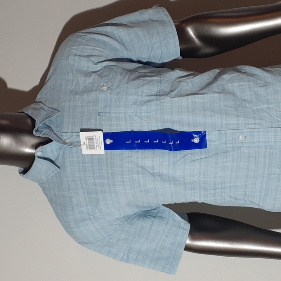 NWT Seapointe Short Sleeve Button Down Shirt - Large - Teal - Picture 2 of 7